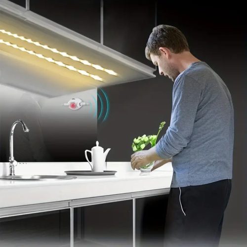 Zelux led szalag szenzorral kapcsolóval konyha pulthoz, lépcső feljáróhoz 2m